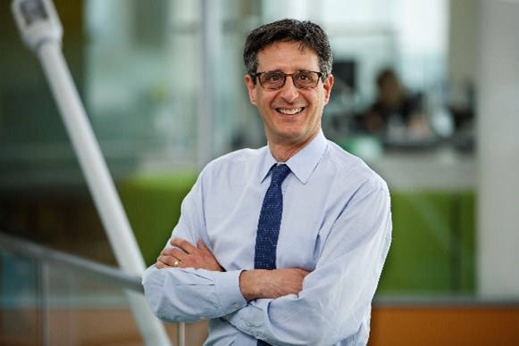photo of white male in business attire 