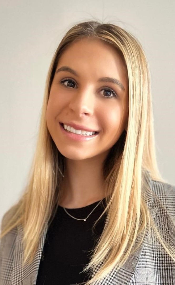 Jillian Lechner headshot