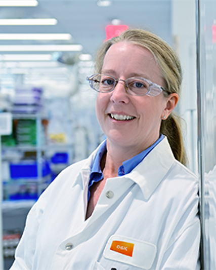 Karen Evans headshot