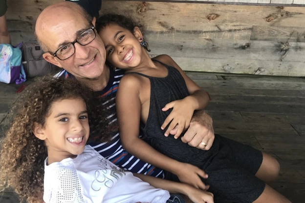 Remon and granddaughters