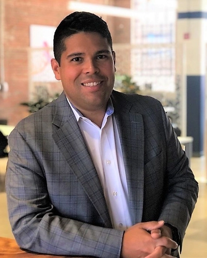 Carlos Santiago headshot