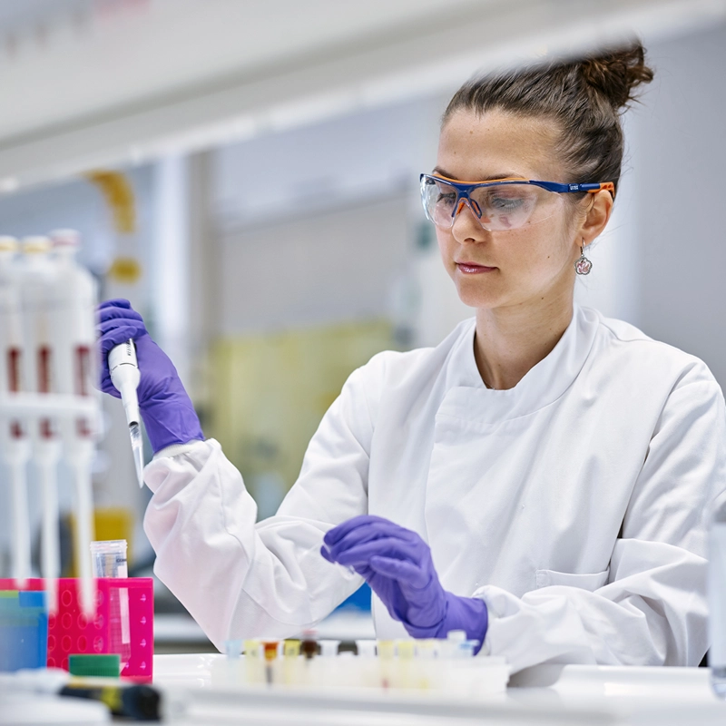 female Scientist in lab.